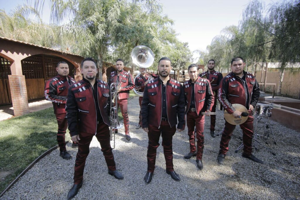 Banda La Eskandaloza De Los Angeles Downey 1 1